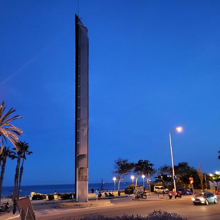 Stunning Flat For 6 People 3 Blocks From The Beach Plus Welcome Breakfast برشلونة المظهر الخارجي الصورة