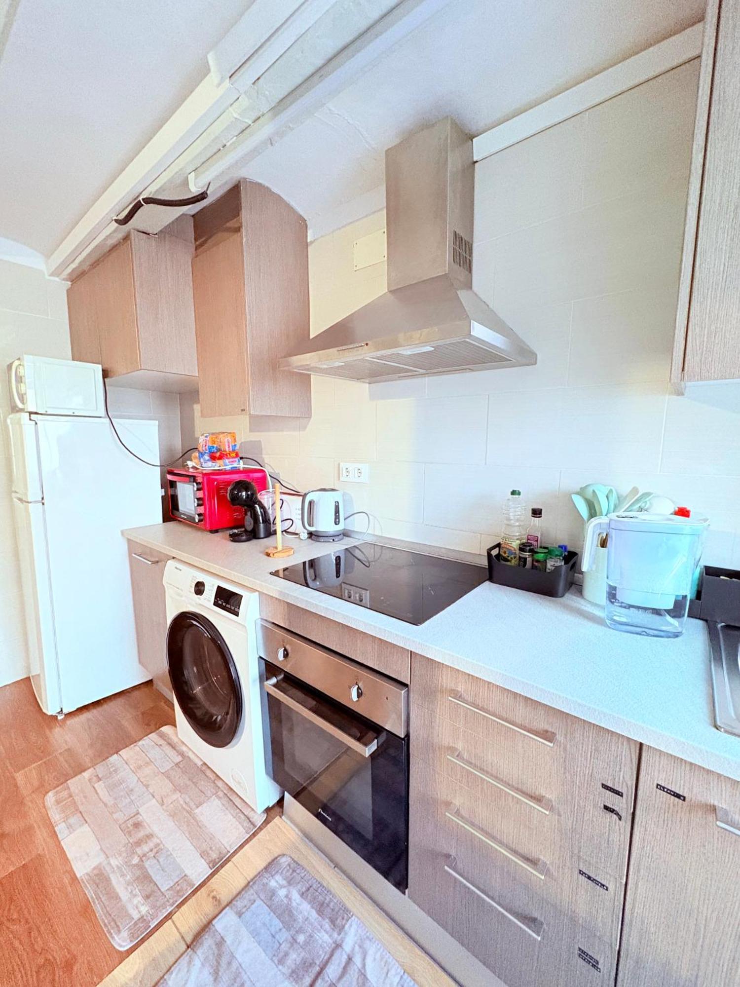 Stunning Flat For 6 People 3 Blocks From The Beach Plus Welcome Breakfast برشلونة المظهر الخارجي الصورة